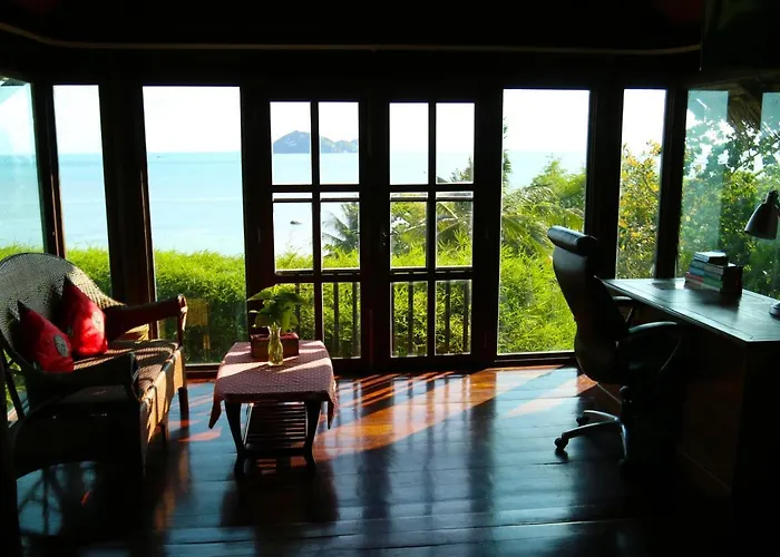 Glass Cottage